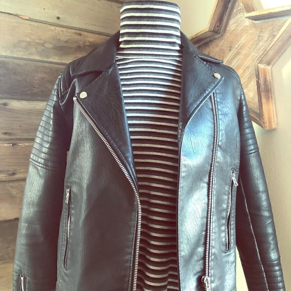 Jones of New York Turtleneck